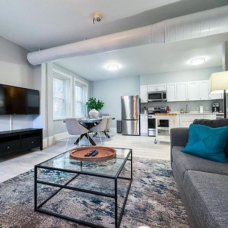 شقة Huge,3 Bed,2Bath,Public Transport,Boston,Sleeps 9 بروكلاين المظهر الخارجي الصورة