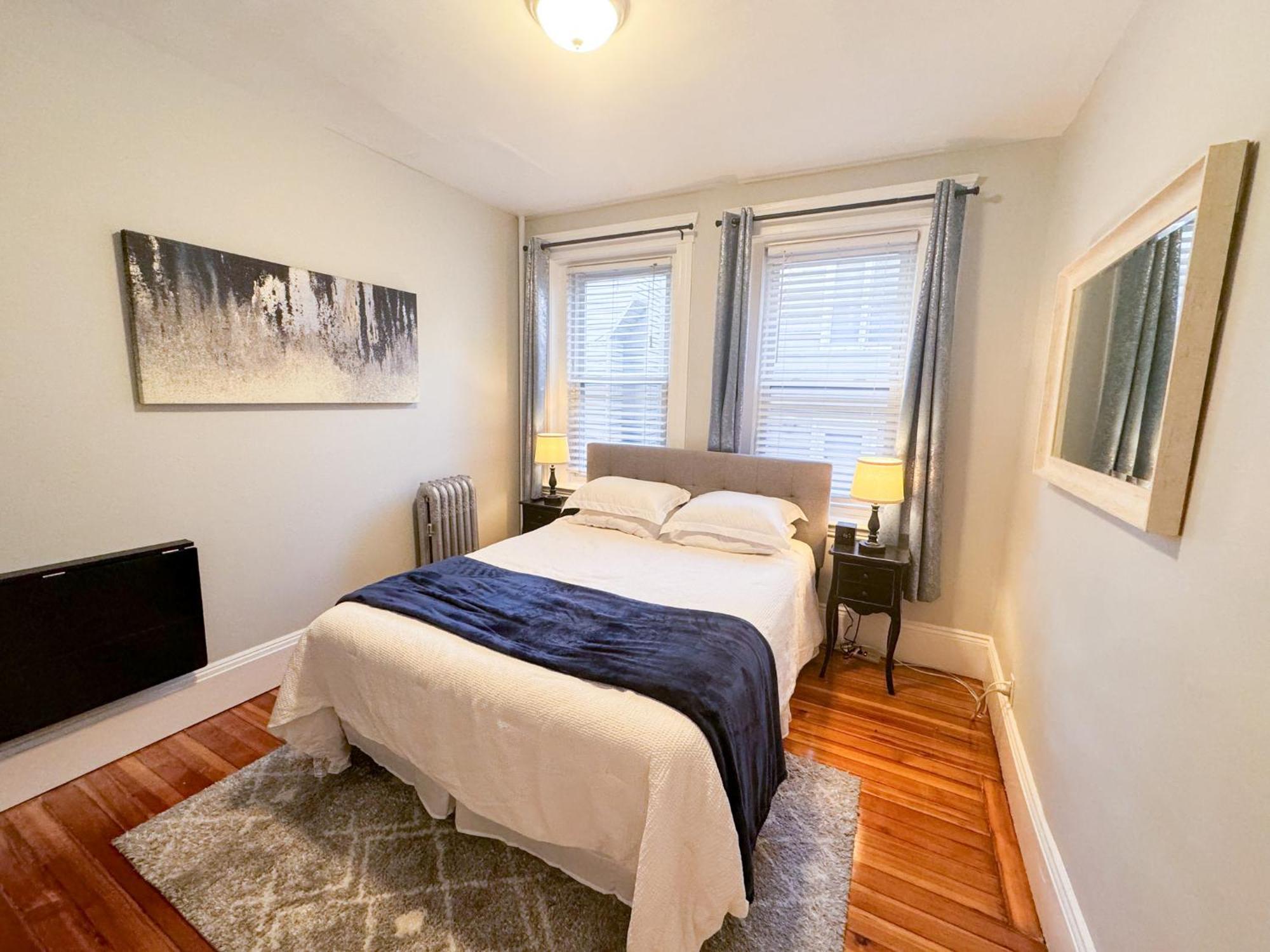 شقة Huge,3 Bed,2Bath,Public Transport,Boston,Sleeps 9 بروكلاين المظهر الخارجي الصورة